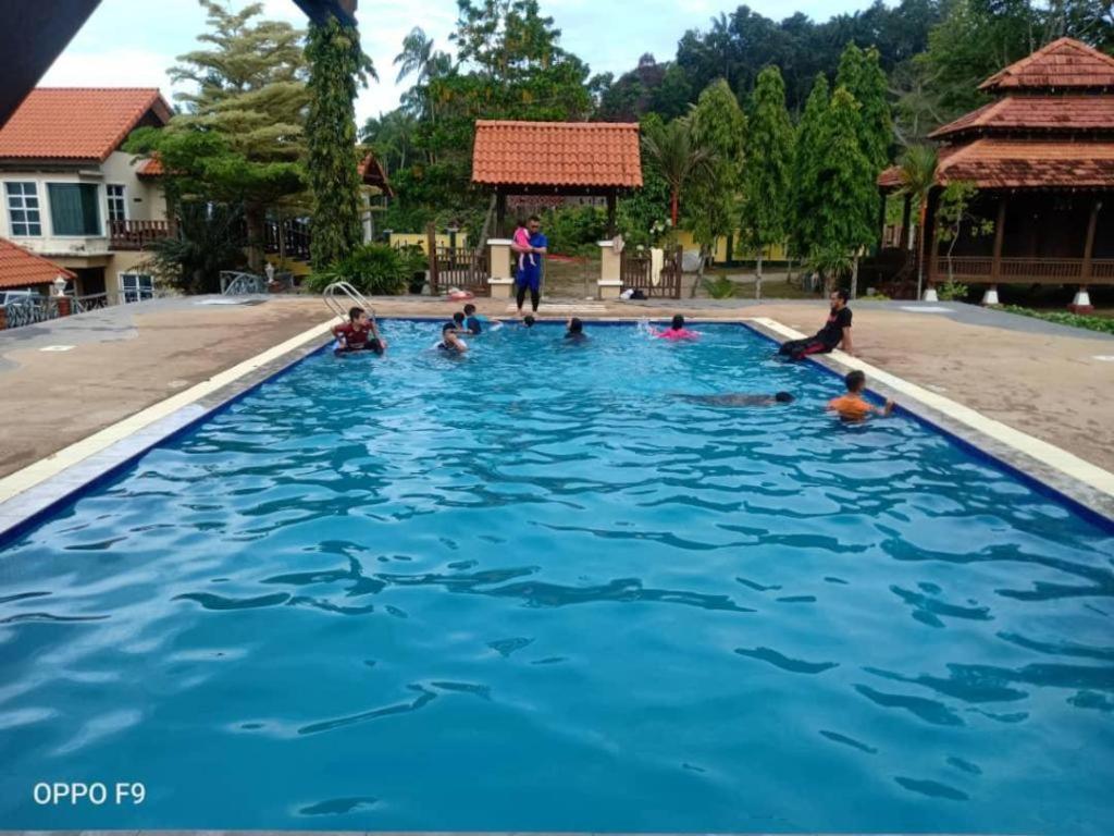 Oyo Home 90745 Desa Balqis Beach Resort Malacca Exterior photo